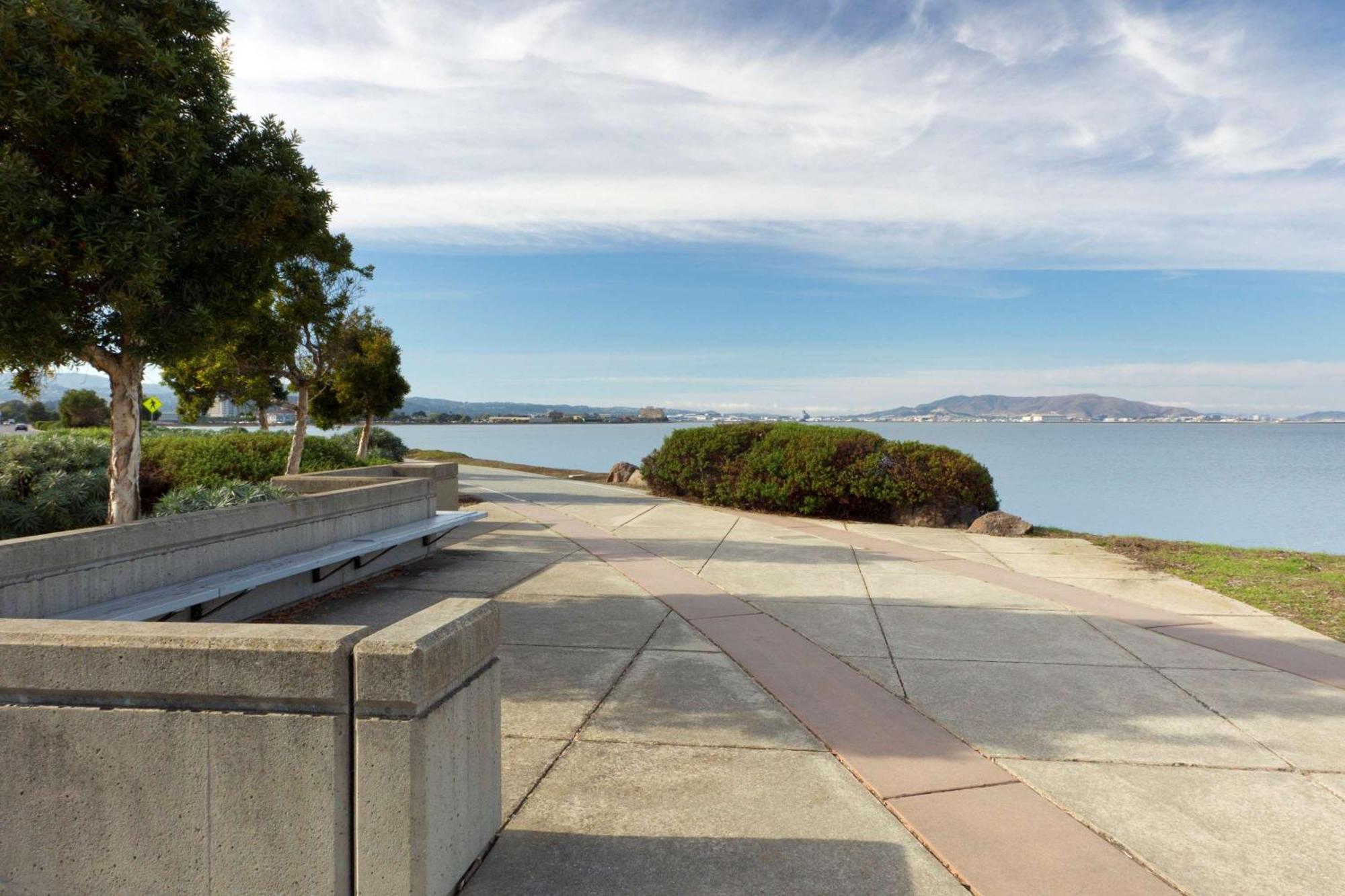 Hotel Doubletree By Hilton San Francisco Airport Burlingame Exterior foto